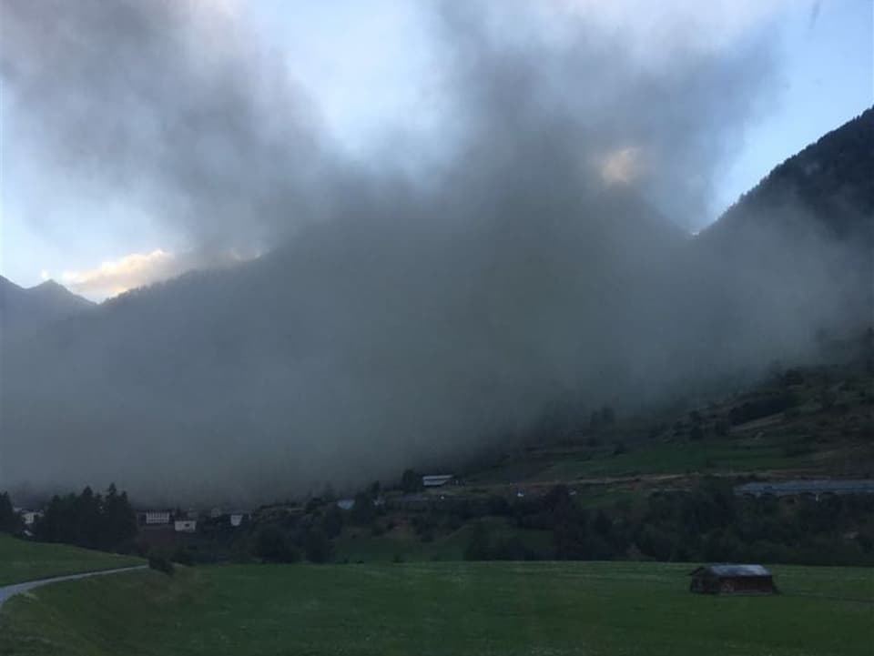 Die Staubwolke im Engadin.