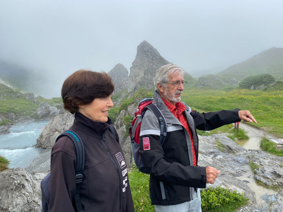 Purtret da Béatrice Buchenel ed Adrian Pfiffner sin il Plaun da Segnas sut