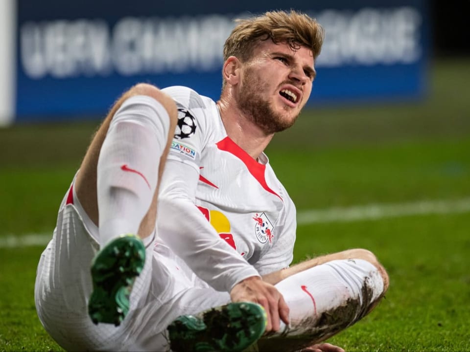 Timo Werner am Boden.