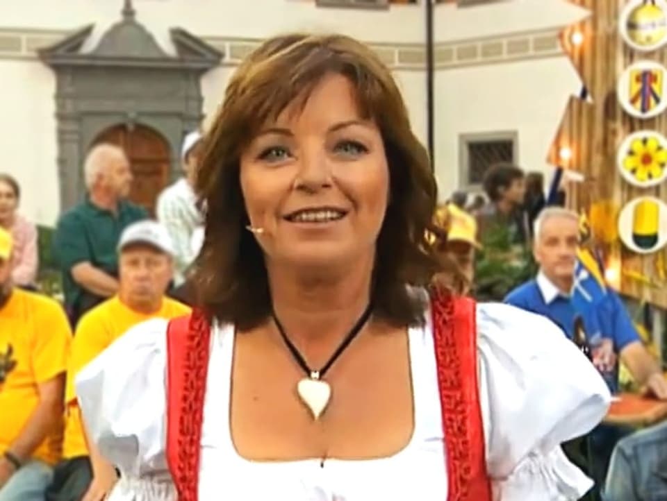 Monika Fasnacht im Dirndl