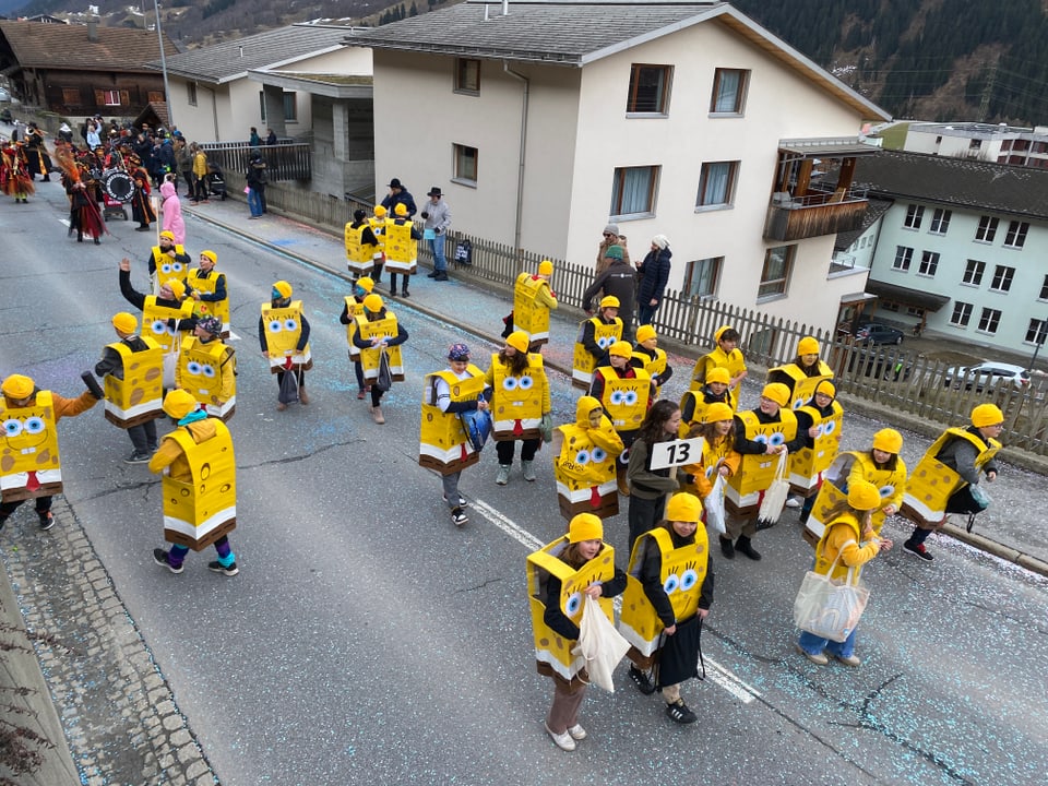 Spongebob Schwammkopf an der Fasnacht in Disentis.