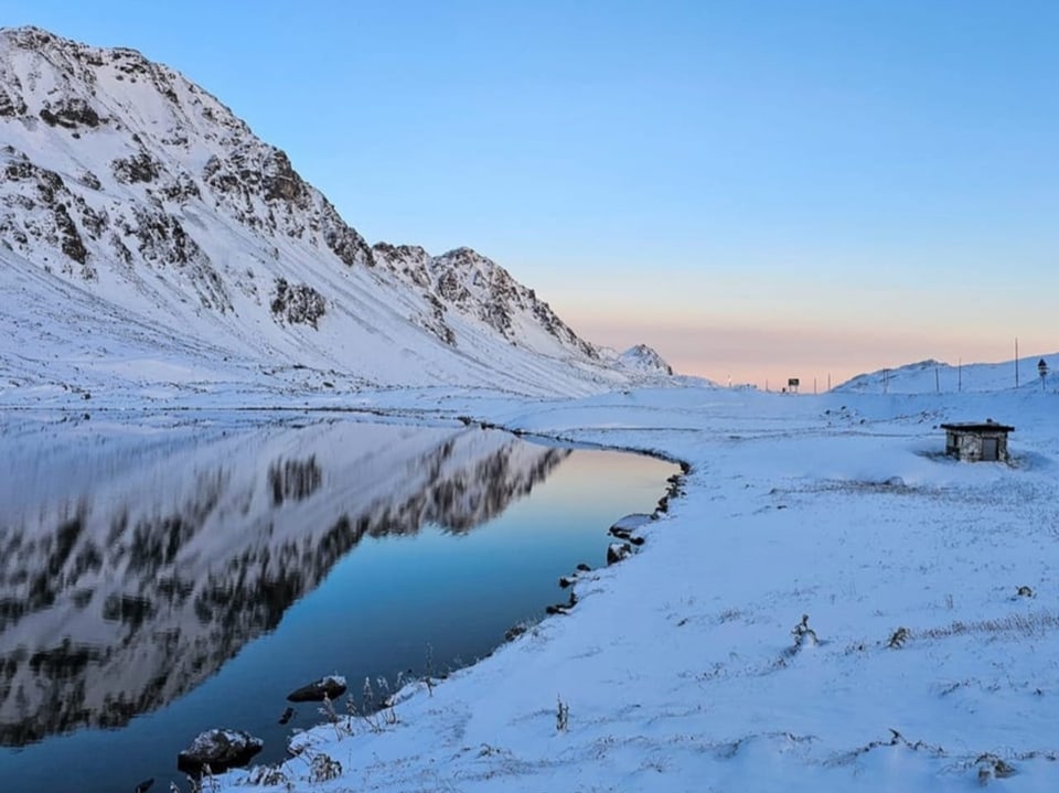 Verschneite Berglandschaft