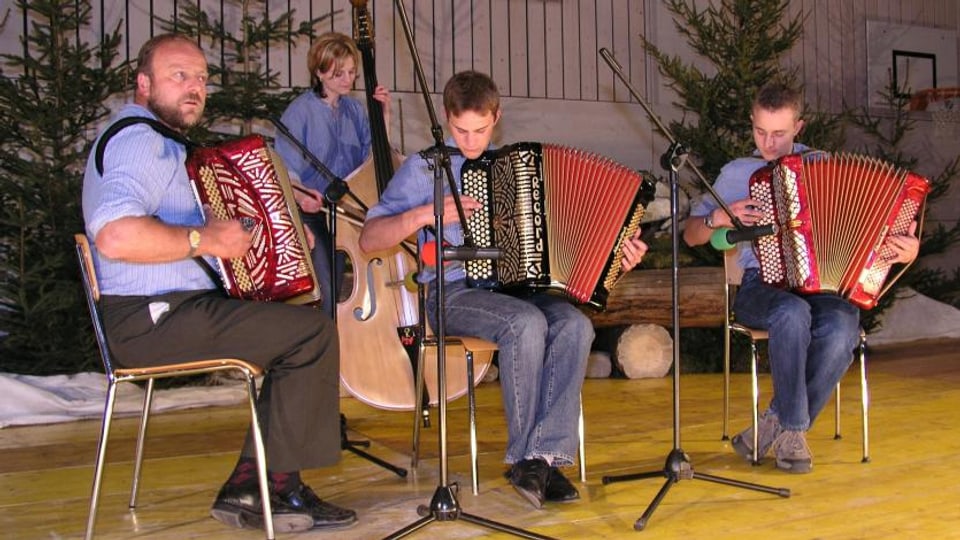 Volksmusik «Zoogänam Boogä» live von der Schwägalp