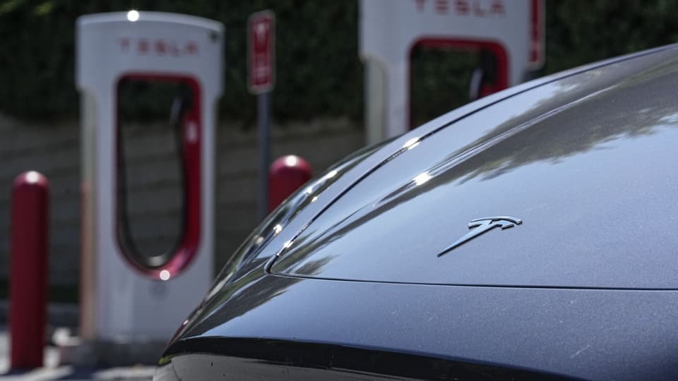 Tesla Model S - Das Lieblings-Elektroauto der Schweiz im Occasions-Test -  Elektroauto Tests, Vergleiche & Beratung für die Schweiz