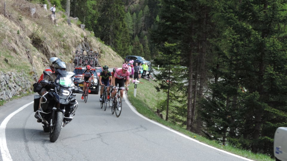 Tom Dumoulin en la maglia rosa.