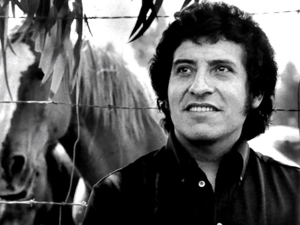 Der Friedensaktivist Víctor Jara.