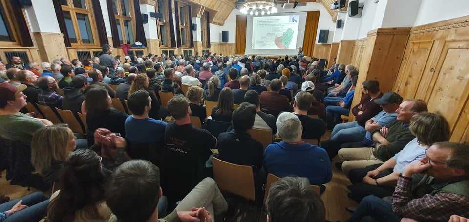 Rund 200 Personen an der Veranstaltung.