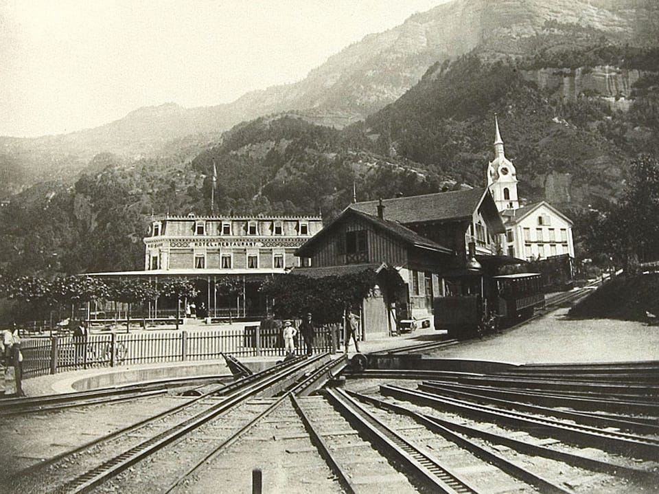 alte Aufnahme mit Drehscheibe Rigibahn