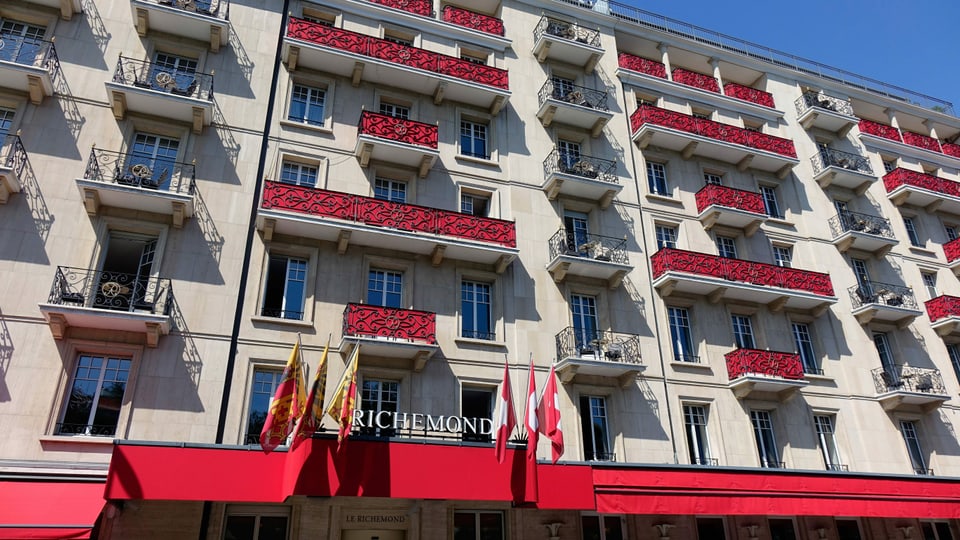 Fassade des Hotels Richemond.