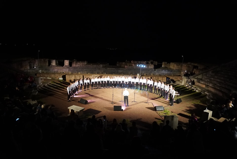 Bündner Jugenchor am Chor Festival in Kalamata