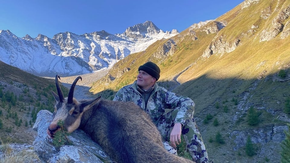 Baud la damaun ha Alexander Prinz sajettà in buc chamutsch en il territori da Samignun.