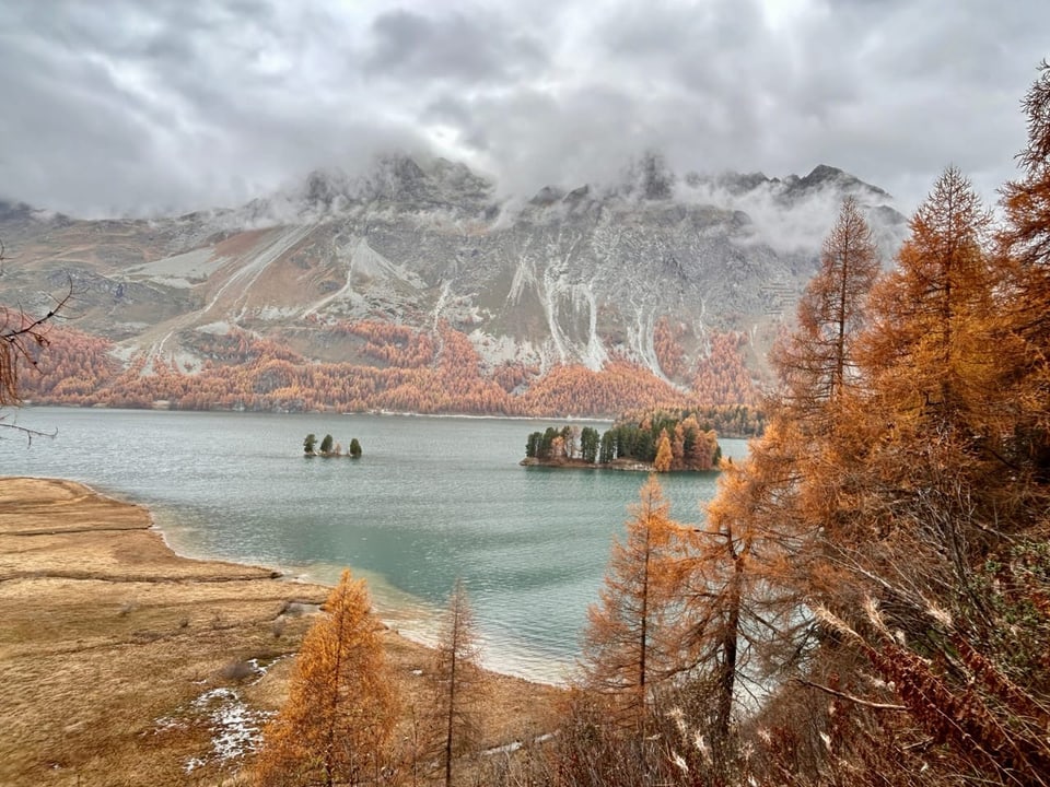 Silsersee – Berge verhangen – aber Stimmung vom feinsten 