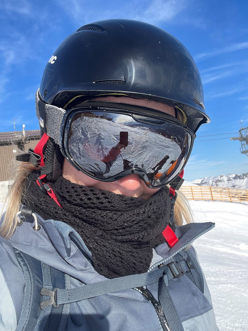 Sabrina Lehmann mit Skibrille.