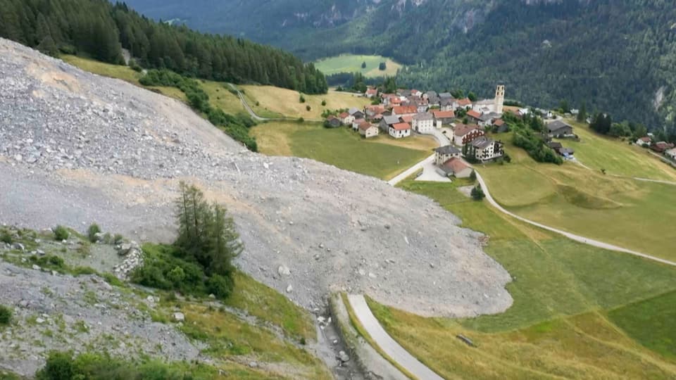 Die verschüttete Strasse in Brinzauls