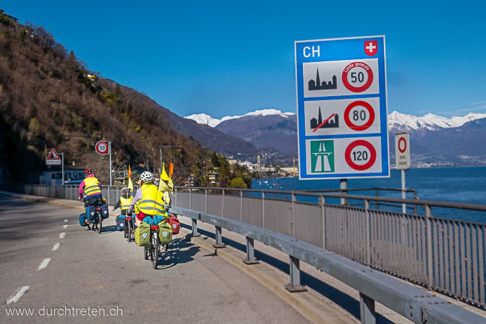 Schweizer Verkehrsschild, Velofahrer