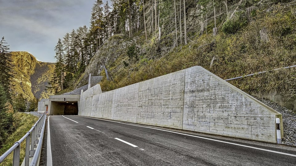 Der neue tunnel Val Alpetta in Savognin ist nun offen für den Verkehr