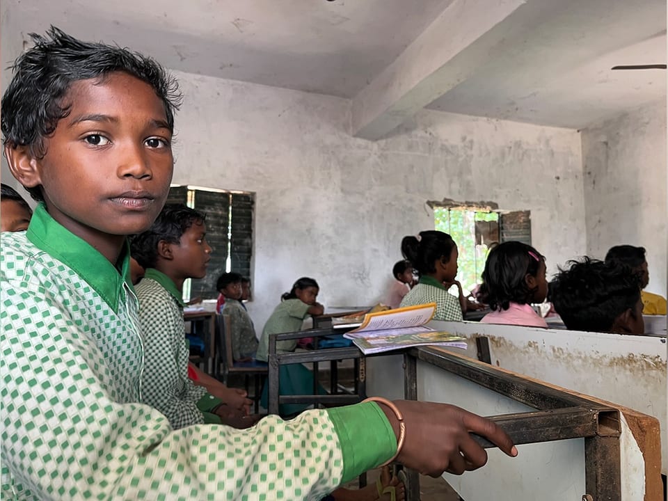 Schulklasse für arme und marginalisierte Kinder in Indien