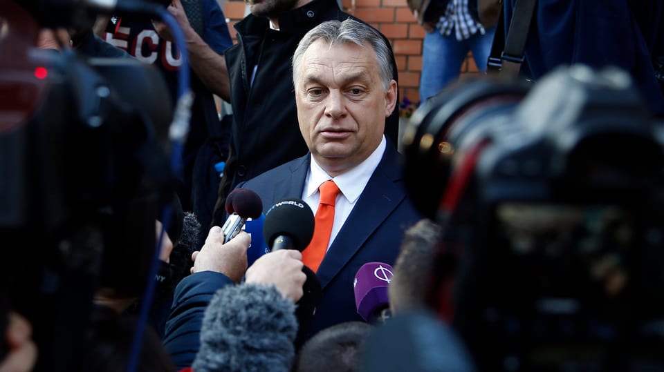 Orban spricht vor Journalisten, 8. April 2018 in Budapest. 