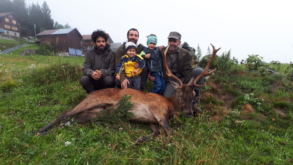 Taur tschierva 114 kilos, sittaus dad Arno Casanova.