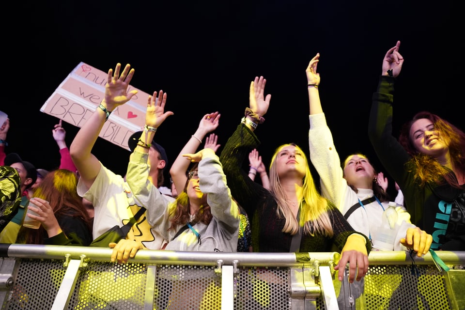 Einige sind nur ans Open Air Lumnezia um Breitbild zu hören.