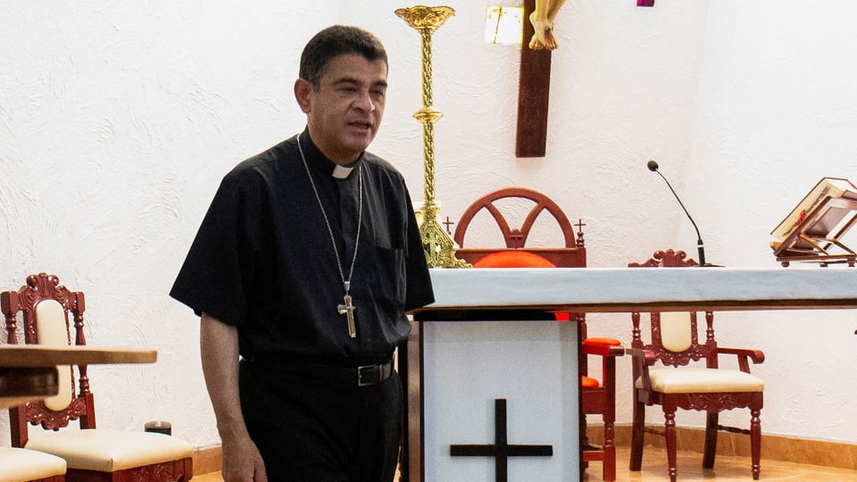 Nicaragua weist Geistliche aus