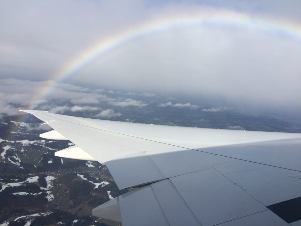 Regenbogen über den Wollken