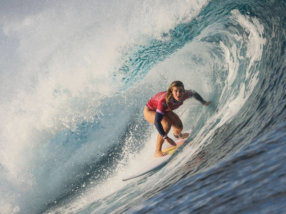 Surferin Caroline Marks.