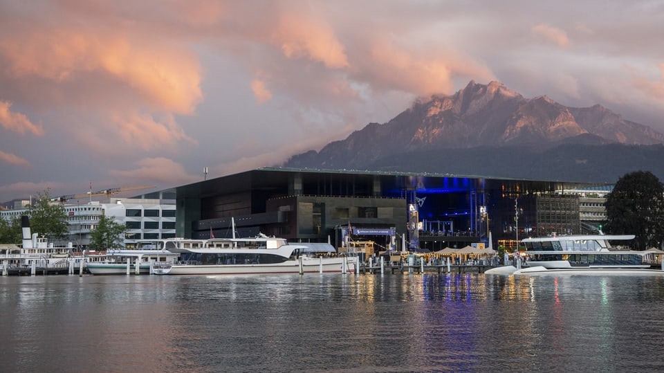 KKL vor Pilatus im Abendrot