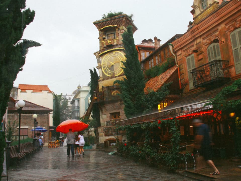 Blick auf das Puppentheater in Tiflis.