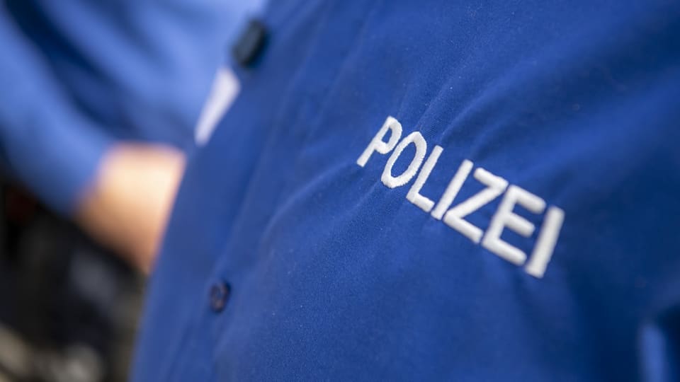 Polizisten-Uniform von nah.