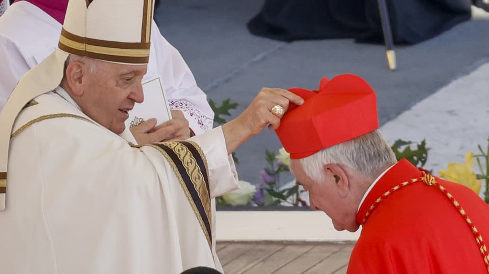 Tscherrig wird von Papst Franziskus zum Kardinal ernannt.