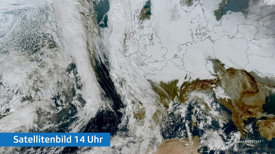 Satellitenbild von Europa mit einem weissen Nebelmeer von Irland bis Russland und von Südnorwegen bis zur Schweiz.