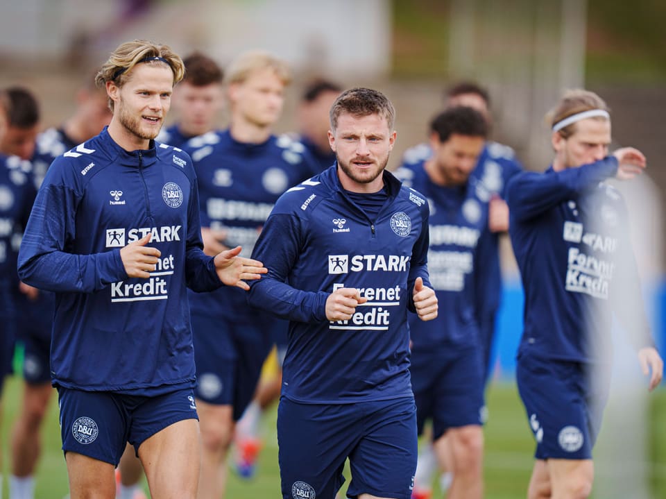 Morten Hjulmand (links) and Anders Dreyer beim Training.