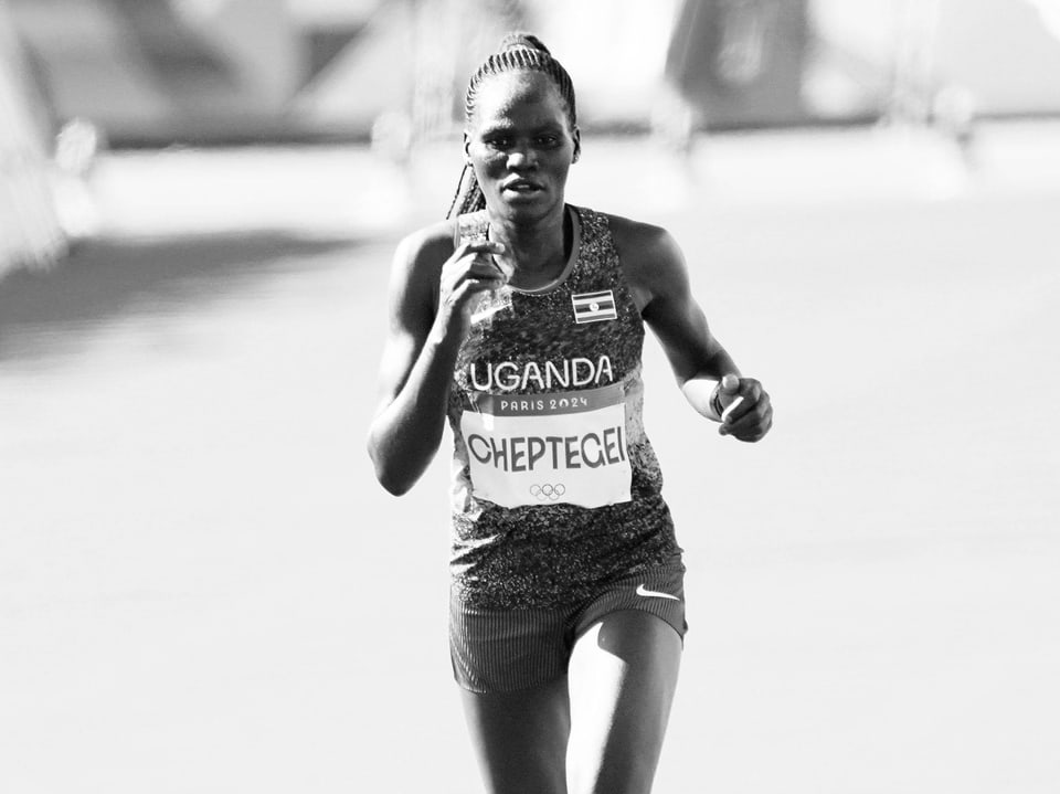 Läuferin aus Uganda bei Marathonrennen