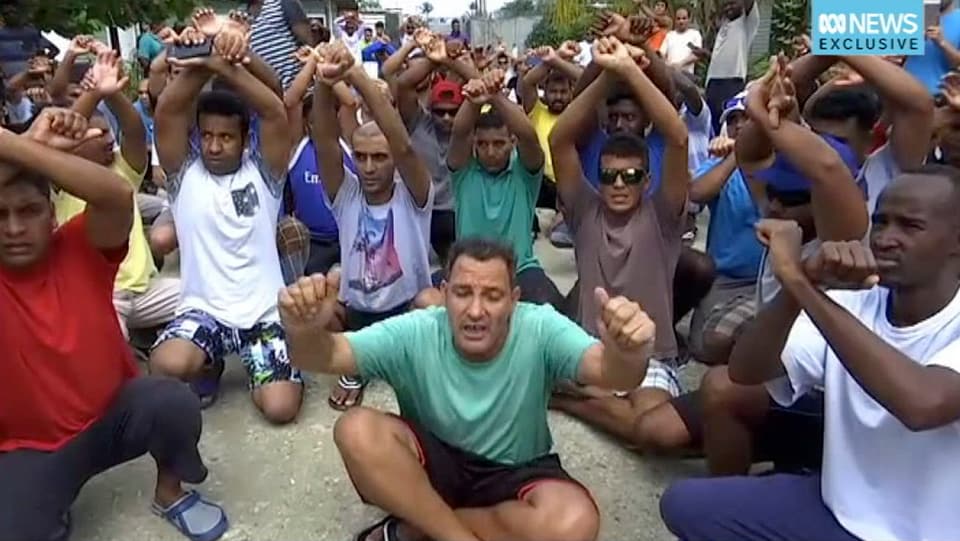Asylsuchende protestierten Ende Oktober gegen die Lagerschliessung auf Manus Island.
