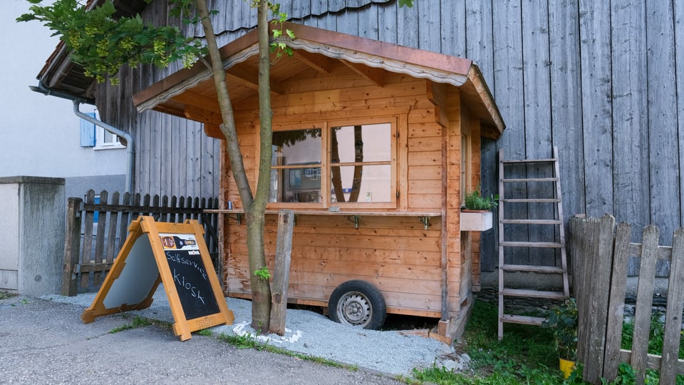 Pitschen kiosk sin rodaglias. 