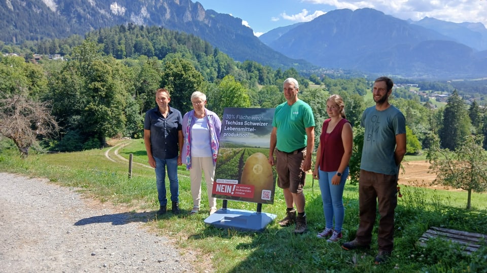 Fünf Bauernvertreter haben für die Ablehnung der Biodiversitätsinitiative geweibelt.