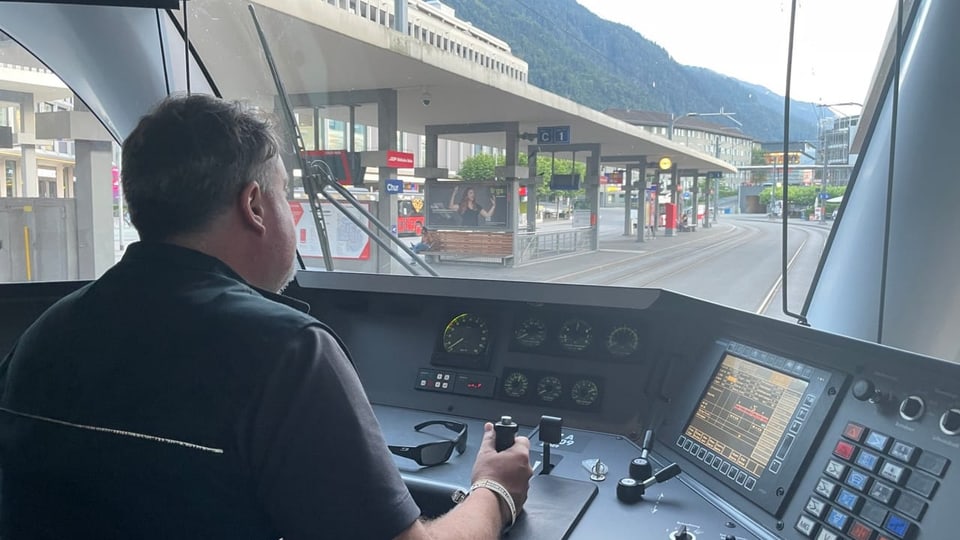 Il locomotivist en la locomotiva