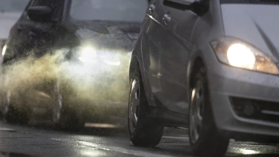 Autos im Zürcher Abendverkehr.