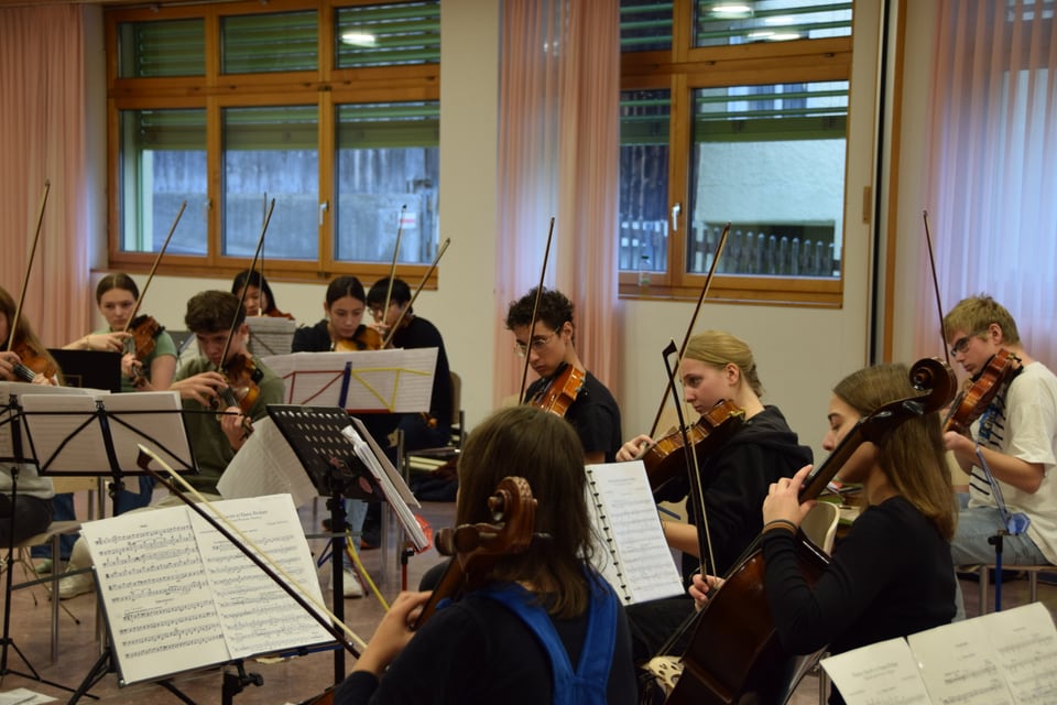 Jugendsinfonieorchester Graubünden beim Üben