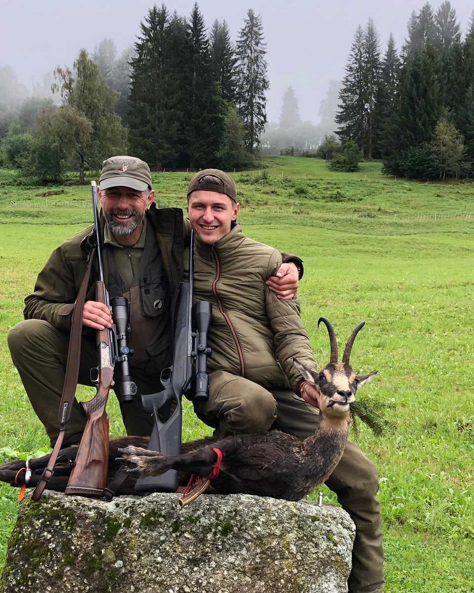 Yanik Tschuor ha sajettà ils 7 da settember 2019 ina chaura-chamutsch sin il territori da Sursaissa.