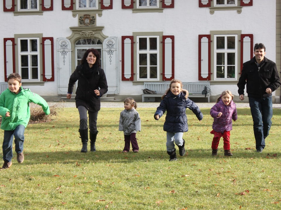 Marc Jost mit Frau und Kindern.