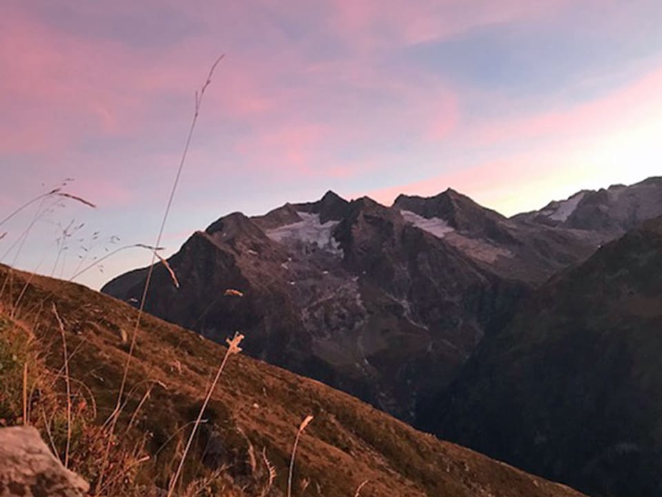 vista la saira sin in piz en val sumvitg