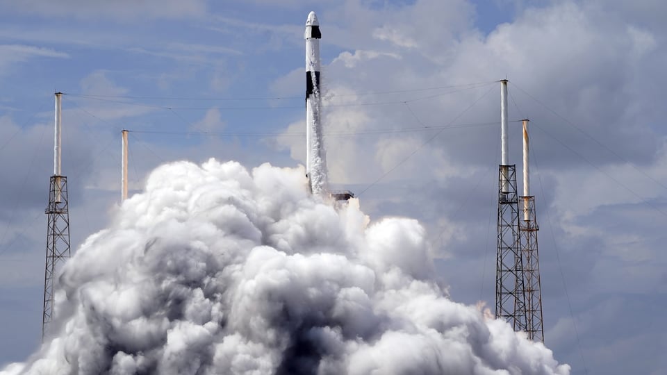 Die Rakete von SpaceX has a Cape Canaveral-Bahnhof ab.