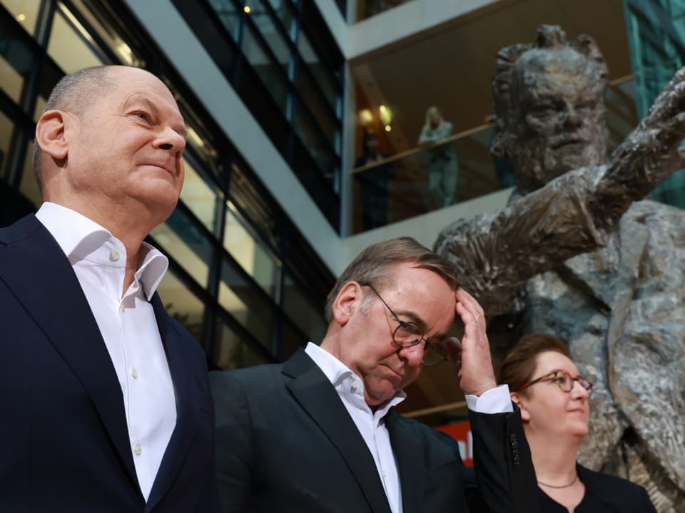 Scholz und Pistorius in der Parteizentrale in Berlin.