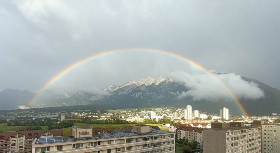 Anna-Maria Wäger fotografierte diesen Regenbogen über dem Rheinquartier