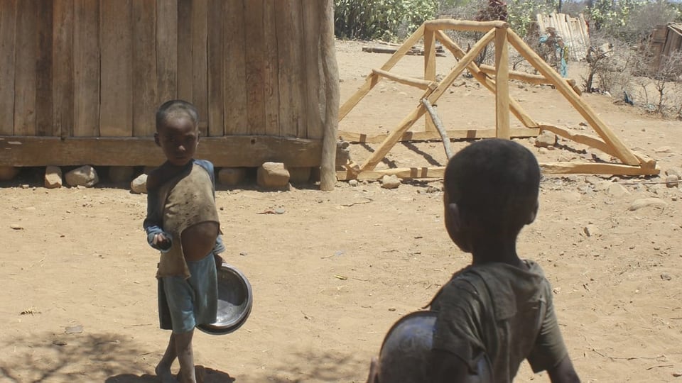 Unterernährte Kinder in Madagaskar