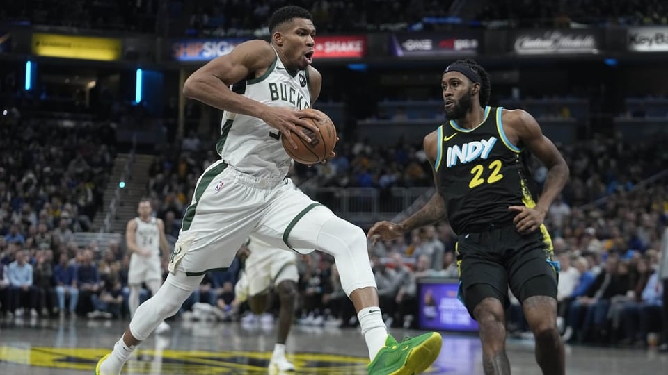 NBA: Antetokounmpo faz 54 pontos, mas Bucks perdem para os