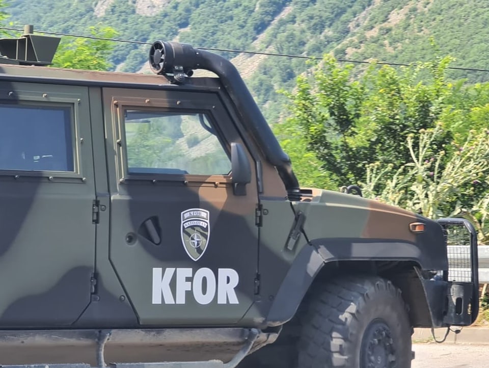 Gepanzerte Fahrzeuge der internationalen Schutztruppen KFOR 