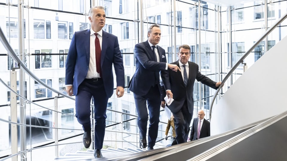 Von links: Sergio Ermotti, sein Vorgänger Ralph Hamers und UBS-Verwaltungsratspräsident Colm Kelleher.